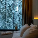 Noa Aurora Lapland