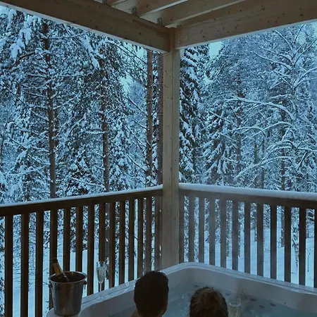 Noa Aurora Lapland 5*
