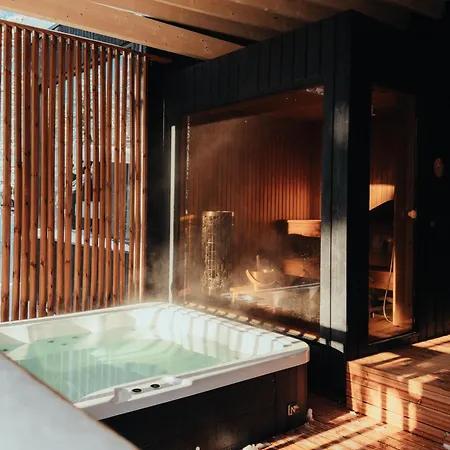 Noa Aurora Lapland 5*